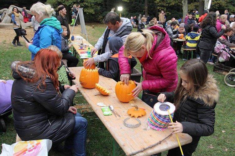 Dýně, masky, lampiony. Zoopark chystá strašidelný večer