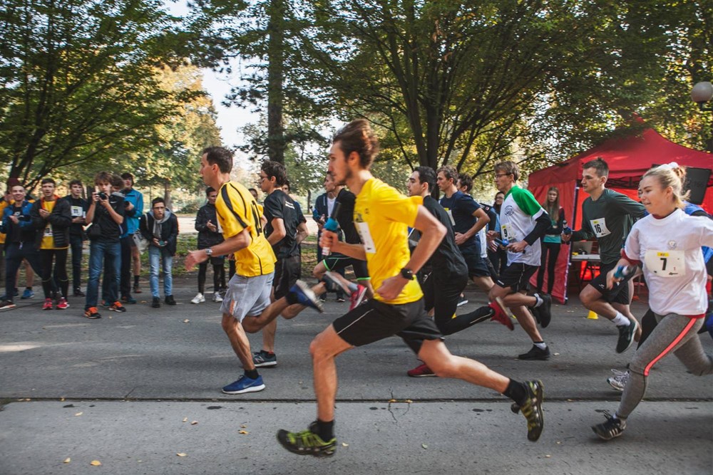 Účastníci 2. ročníku Studentského štafetového maratonu. 