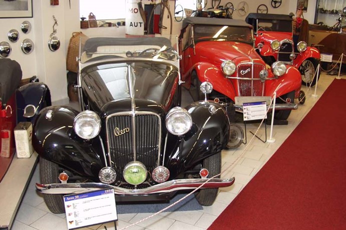 Muzeum automobilů a motocyklů Nová Paka