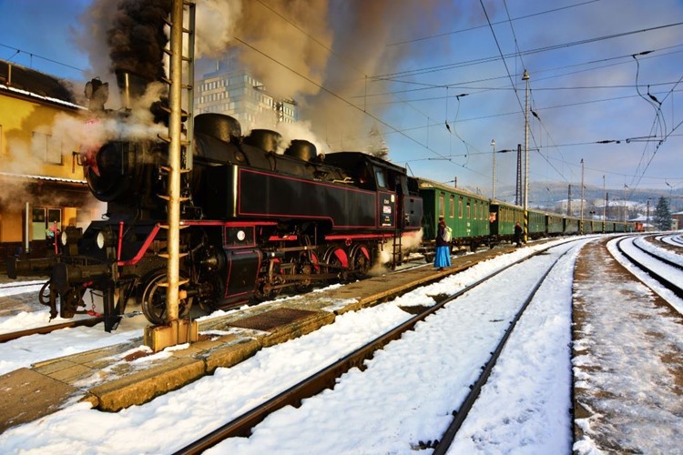 Na Mikulášský jarmek parním vlakem s „Matějem“ v čele