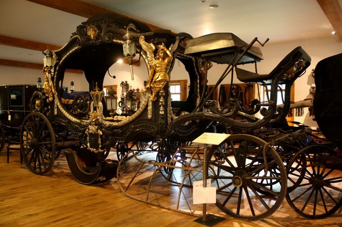Muzeum kočárů Čechy pod Kosířem