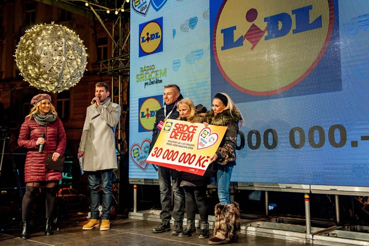 30 milionů pro nemocné děti.  Skončila jedna z největších sbírek v Česku