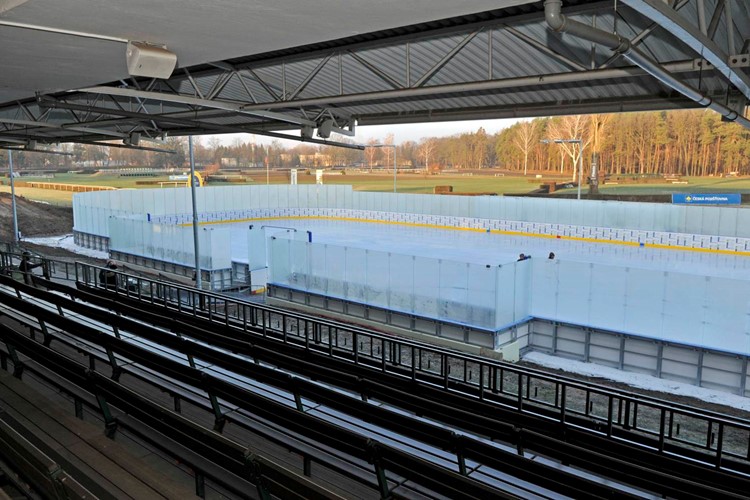Zimní sportovní park startuje. O víkendu nabídne i exhibiční hokejový zápas