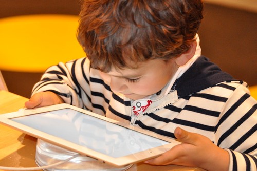 Duševní zdraví dětí v Praze se nelepší. Rostou problémy spojené s nadměrným užíváním digitálních technologií