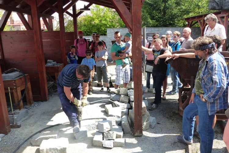 Muzeum Skuteč seznámí návštěvníky také s historií a technikou zpracování orobince
