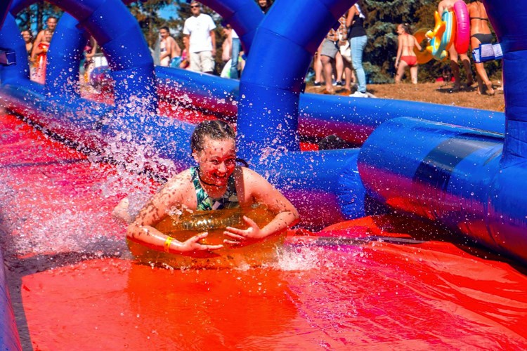 Do Hradce Králové míří obří Slide Czech skluzavka