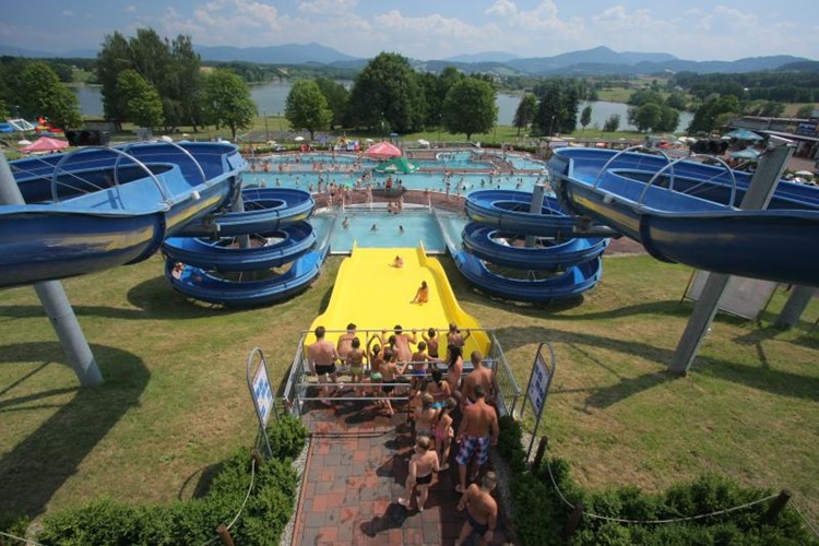 Na aquapark autobusem. Frýdek-Místek zavádí sezónní linku