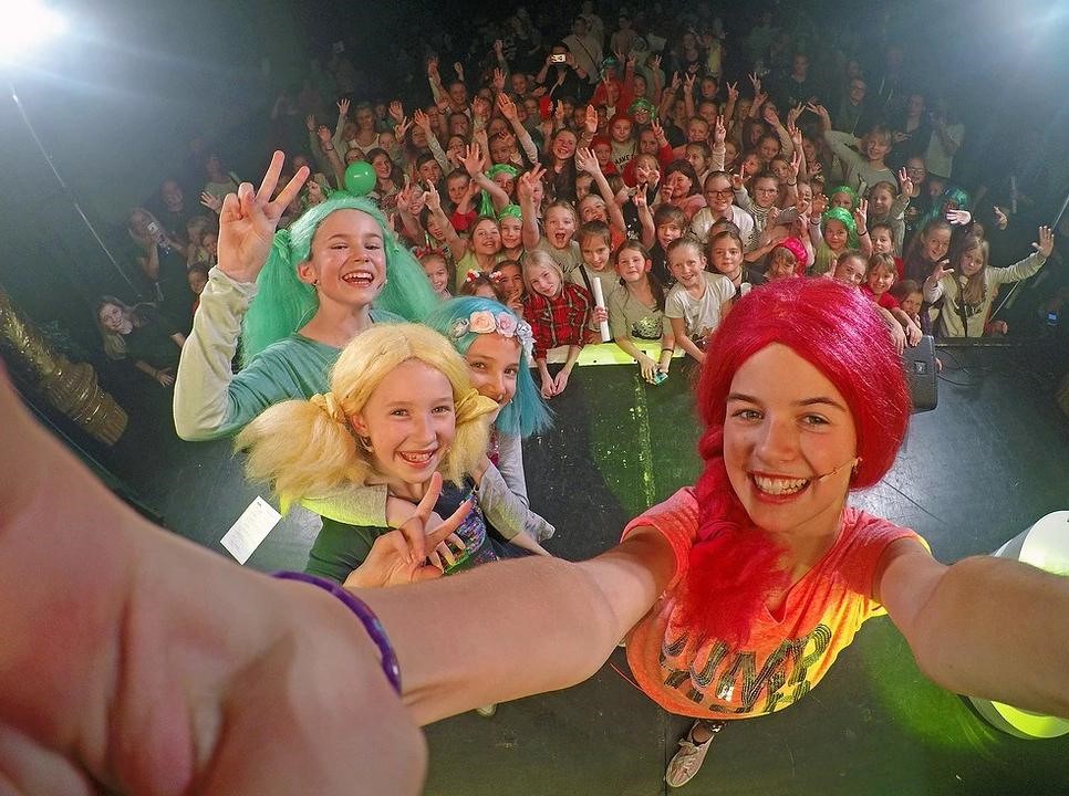 LOLLIPOPZ - COOL TOUR